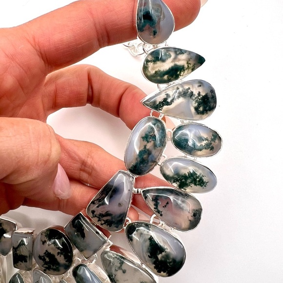 926 EARTH GODDESS Moss Agate Bib Collar Necklace Pendant - Picture 7 of 9